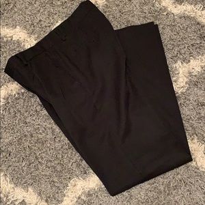 Van Heusen 30/32 dress pants